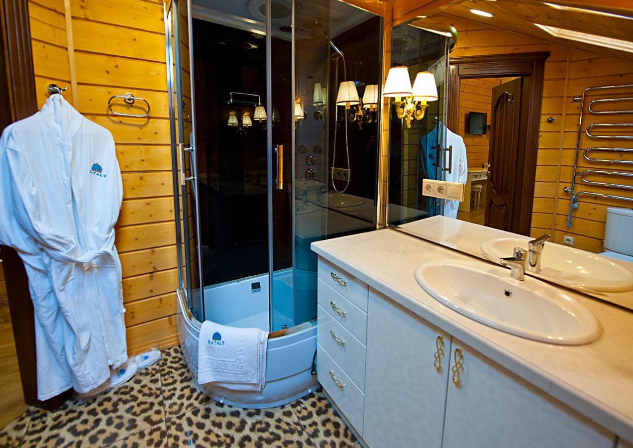 Комплекс Відпочинку Goldfіsh Сlub Guest House Babintsy Bagian luar foto