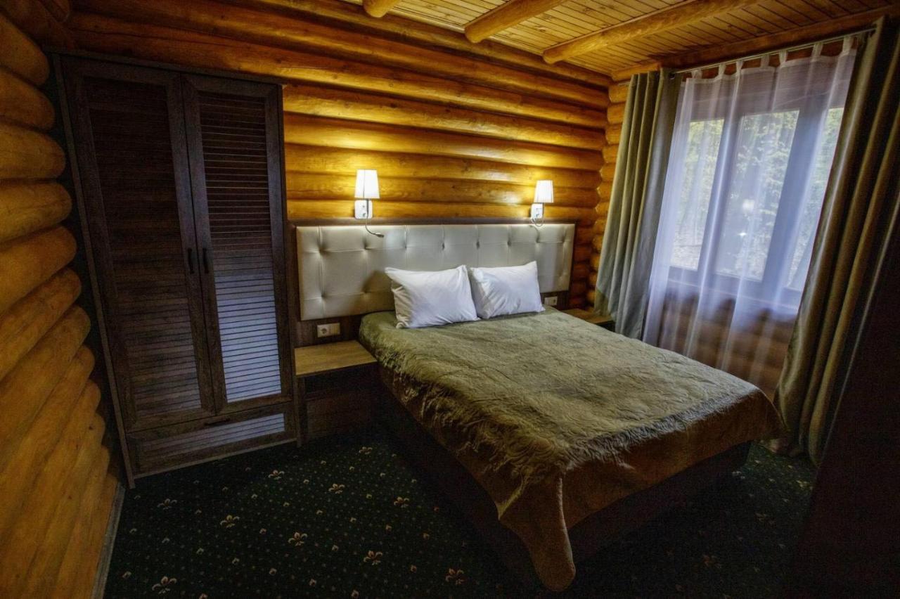 Комплекс Відпочинку Goldfіsh Сlub Guest House Babintsy Bagian luar foto