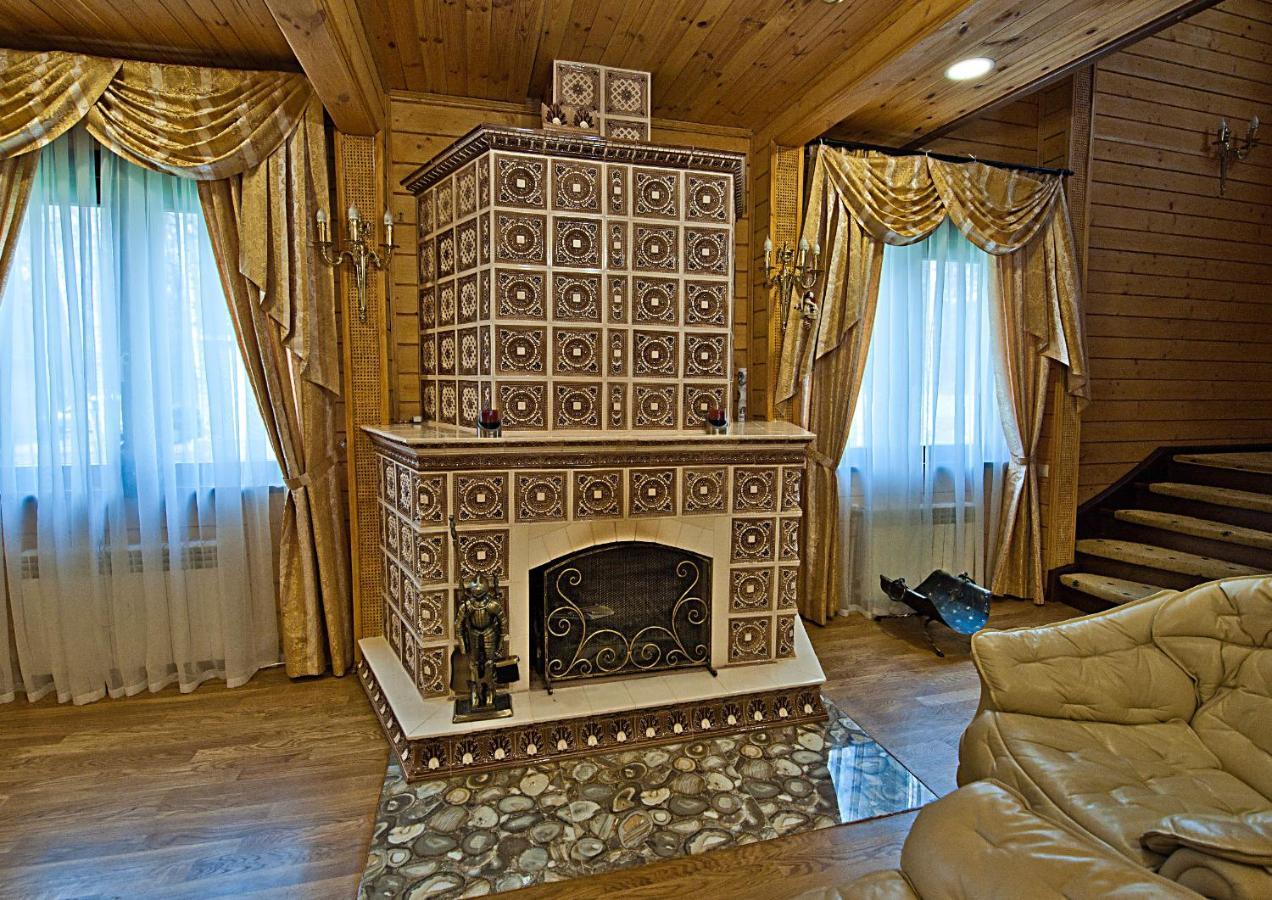 Комплекс Відпочинку Goldfіsh Сlub Guest House Babintsy Bagian luar foto